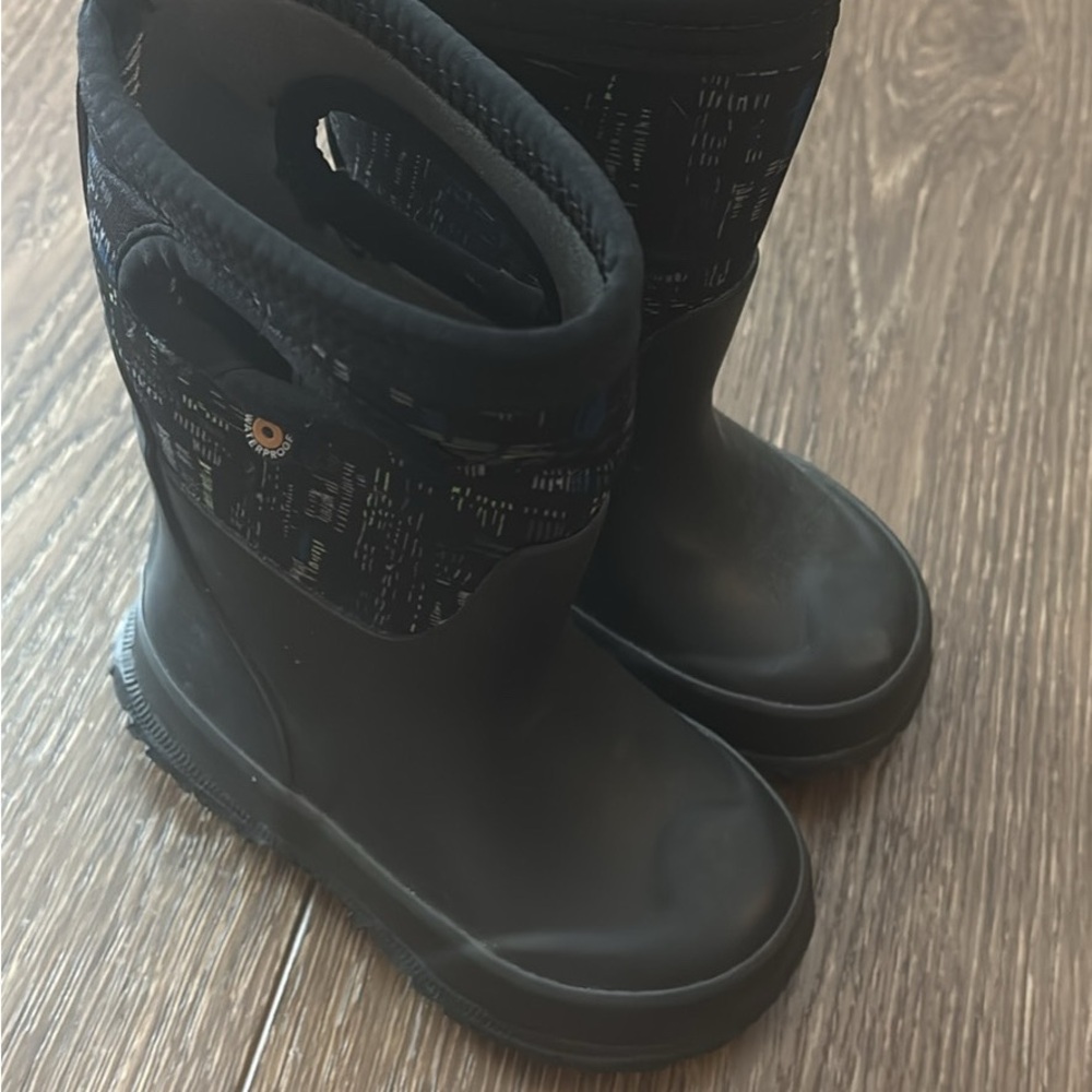 Black baby bogs Rain Boots